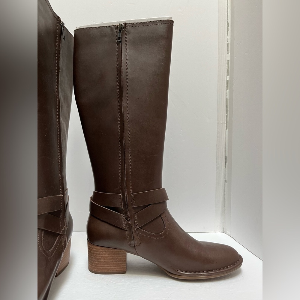 Ugg Bandara Tall Leather Boots size 10 - Picture 8 of 16
